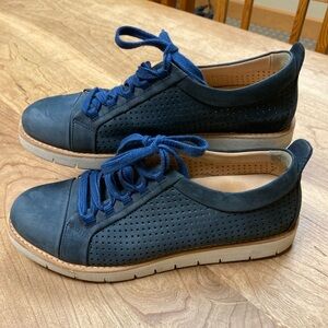 Samuel Hubbard Navy Blue Leather Oxford Shoes